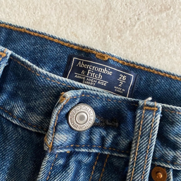 Abercrombie High Rise Denim Shorts - Picture 5 of 6